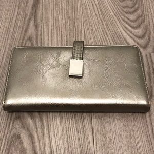 Women’s Silver Wallet